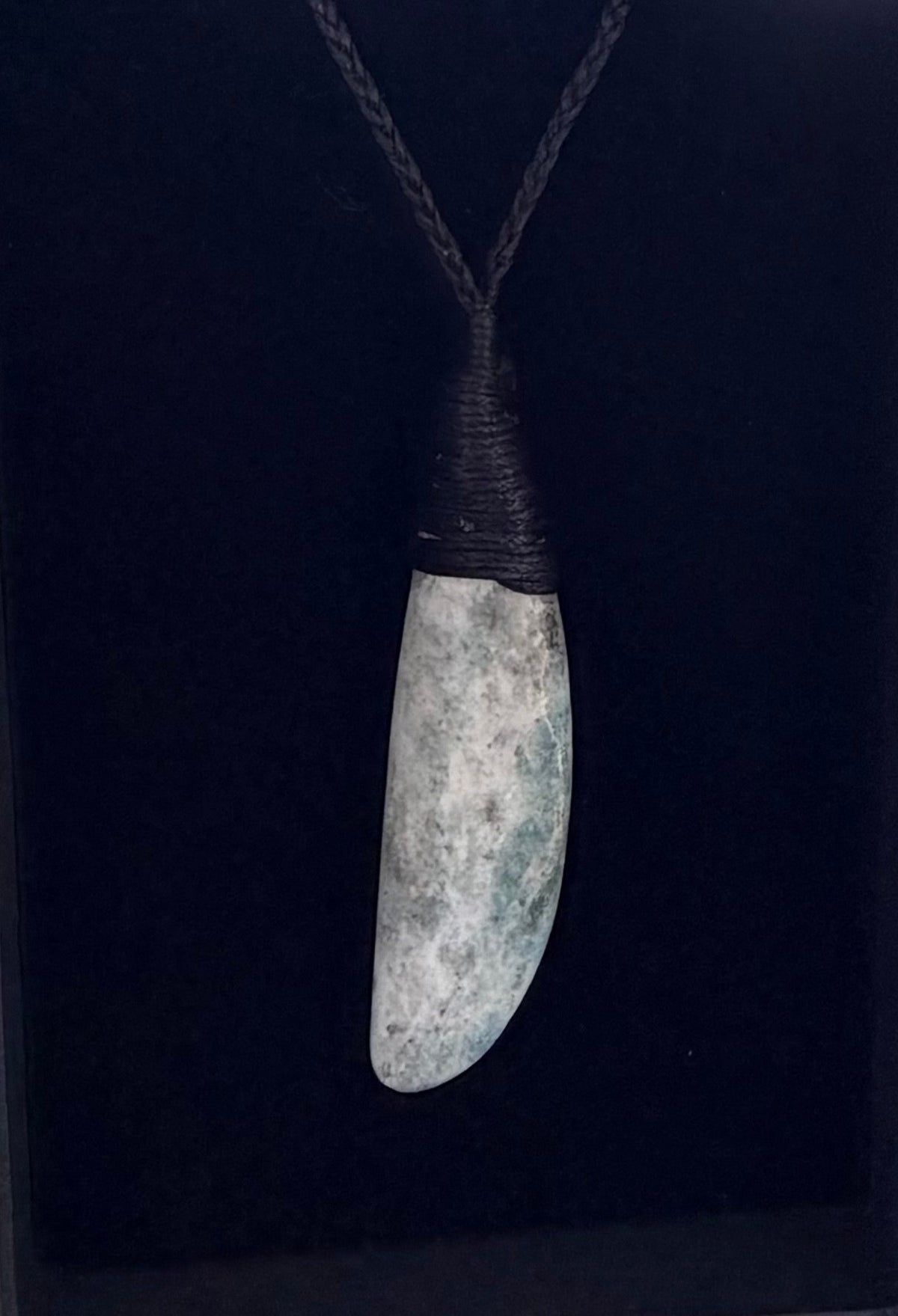 Āotea Necklace - Medium-1