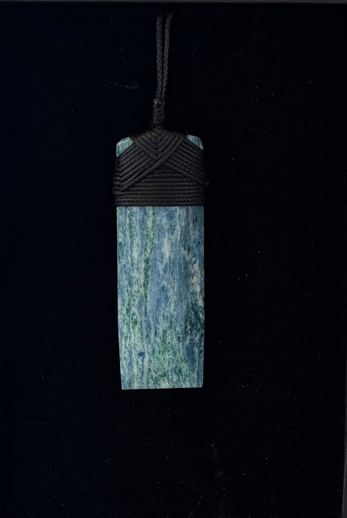Āotea Necklace - Medium-1