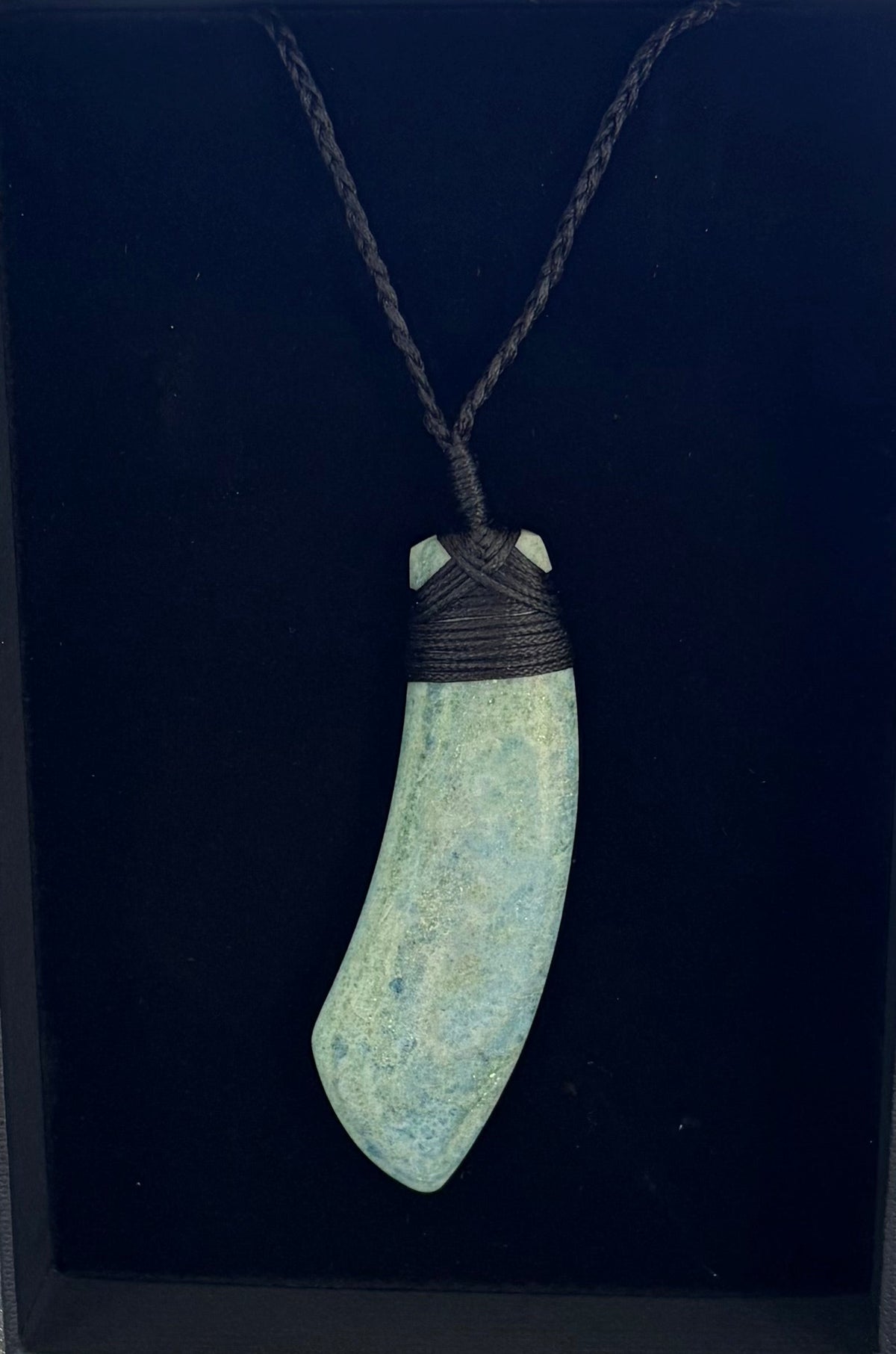 Āotea Necklace - Medium-2