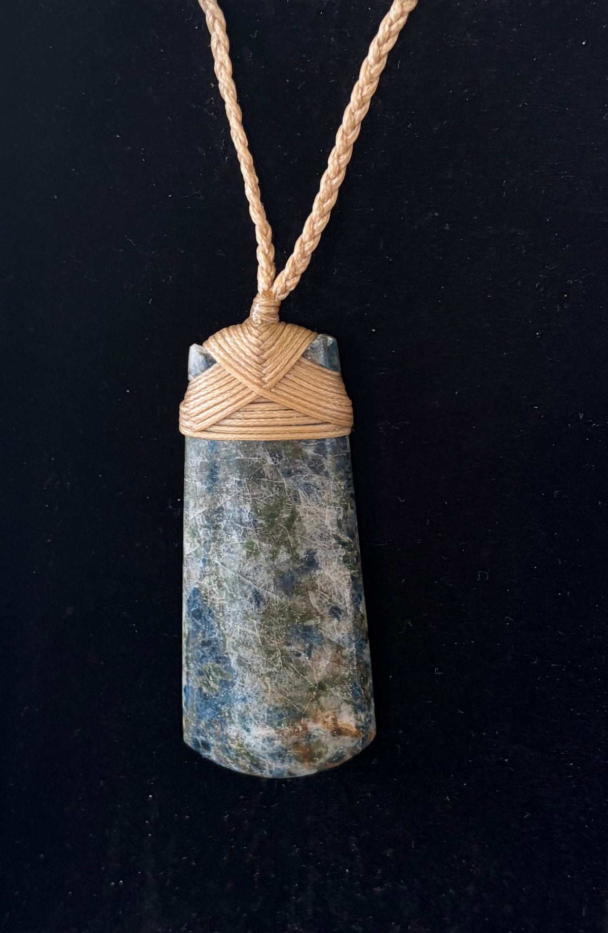 Āotea Necklace - Medium
