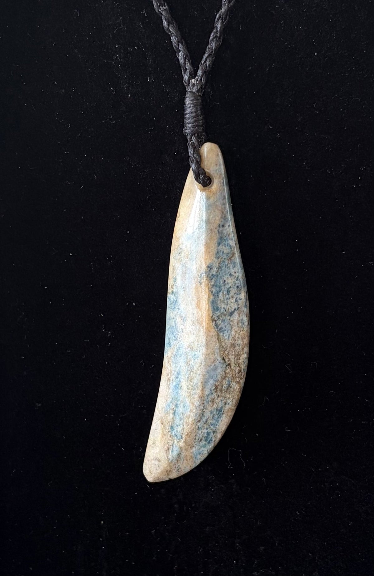 Āotea Necklace - Medium
