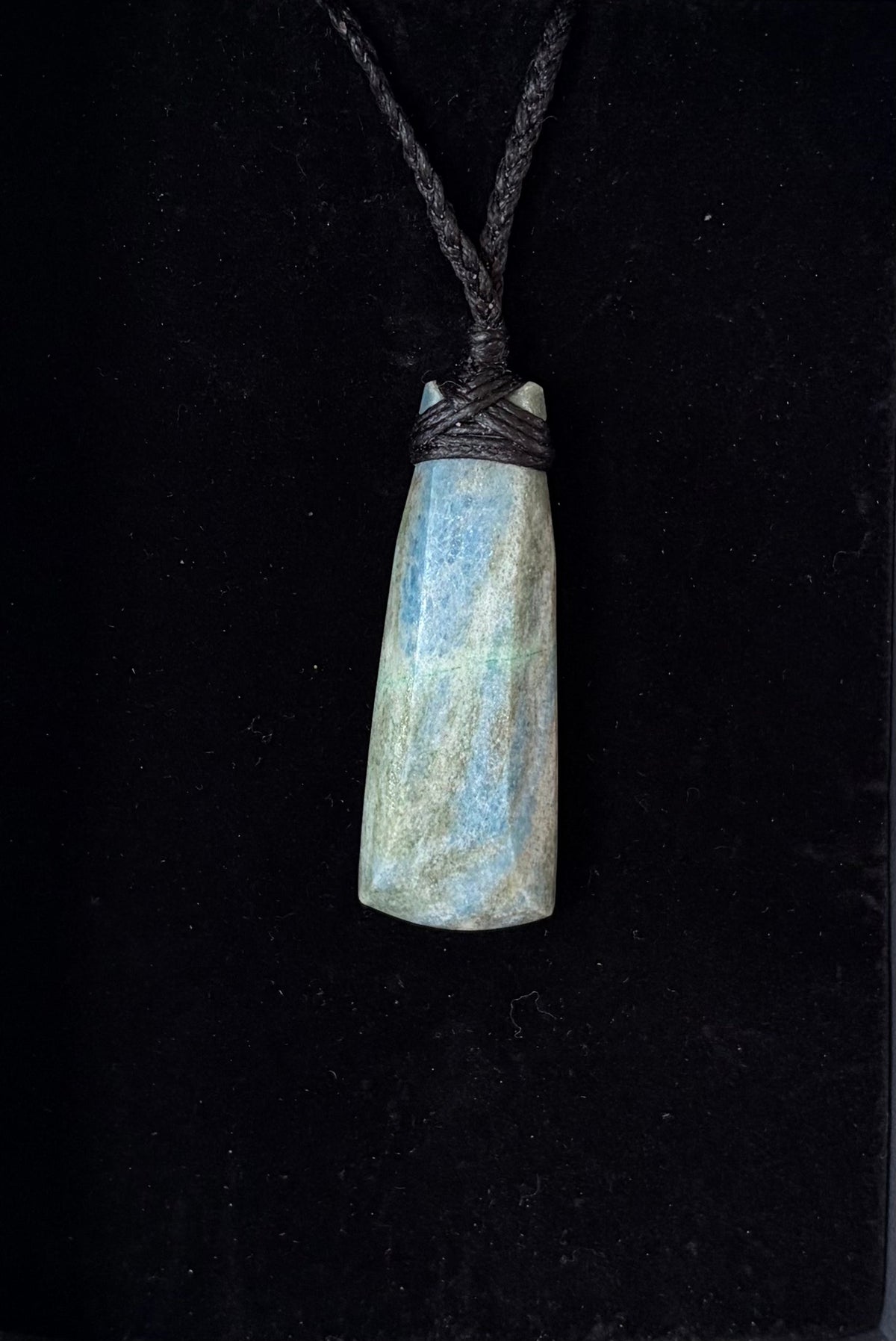 Āotea Necklace - Medium-1