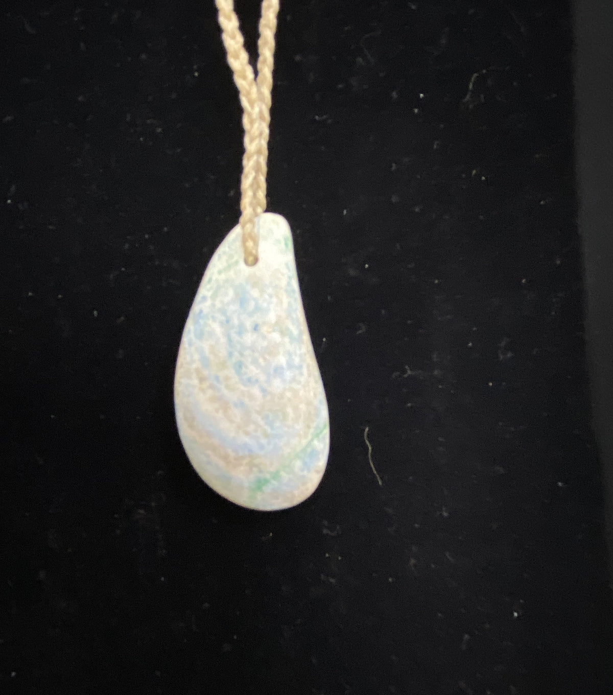 Āotea Necklace - Medium-1