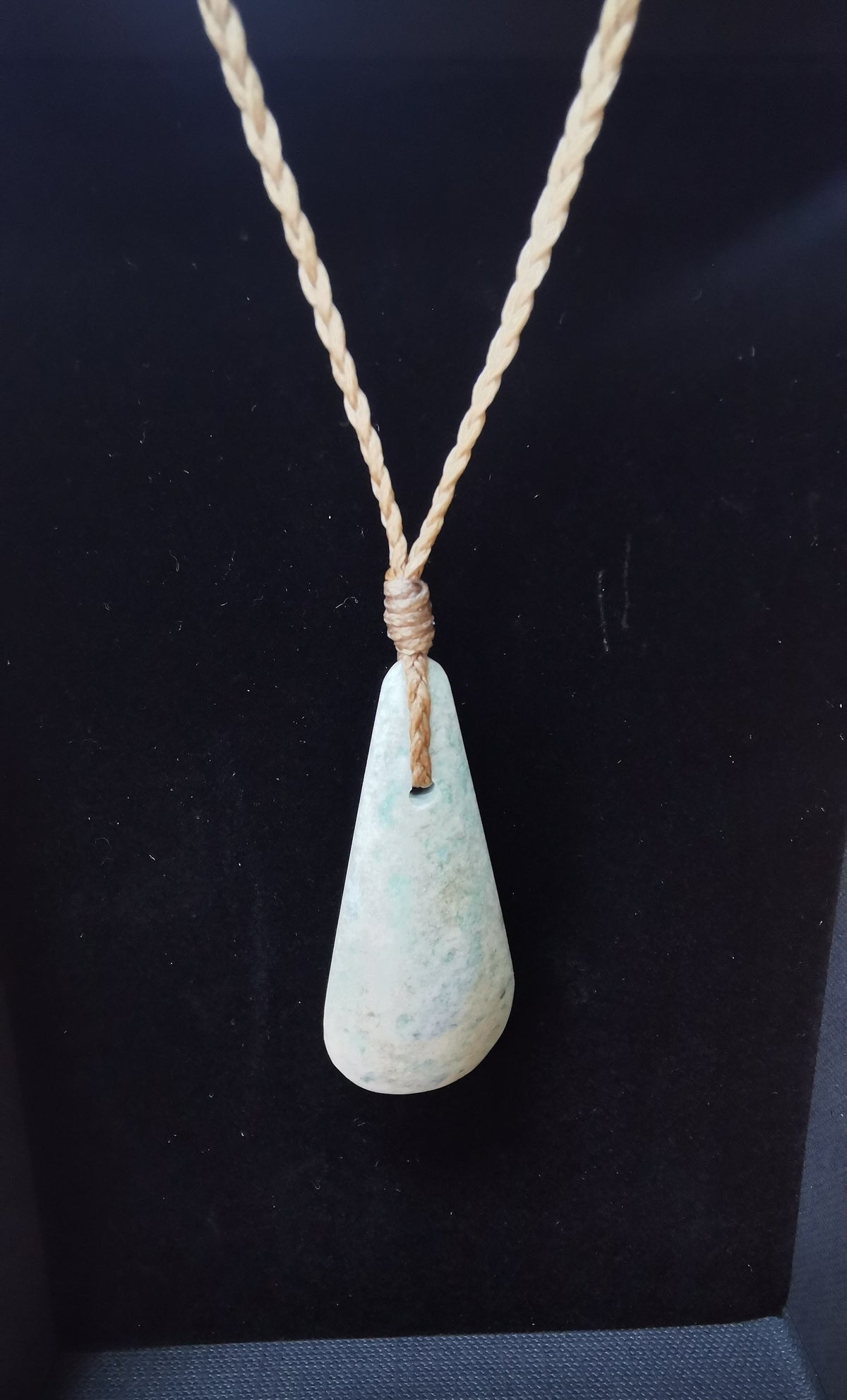 Āotea Necklace - Medium-1