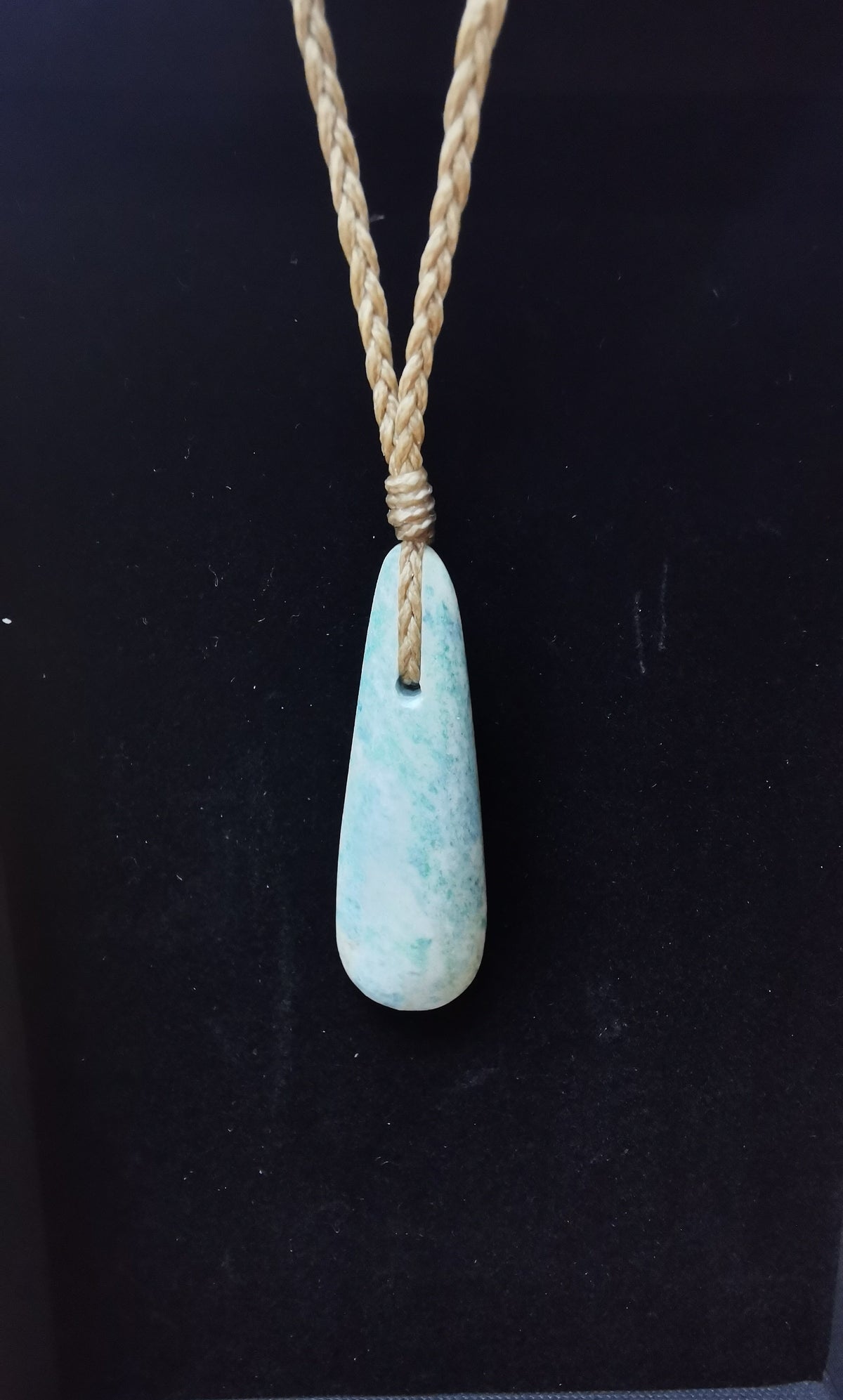 Āotea Necklace - Medium-1